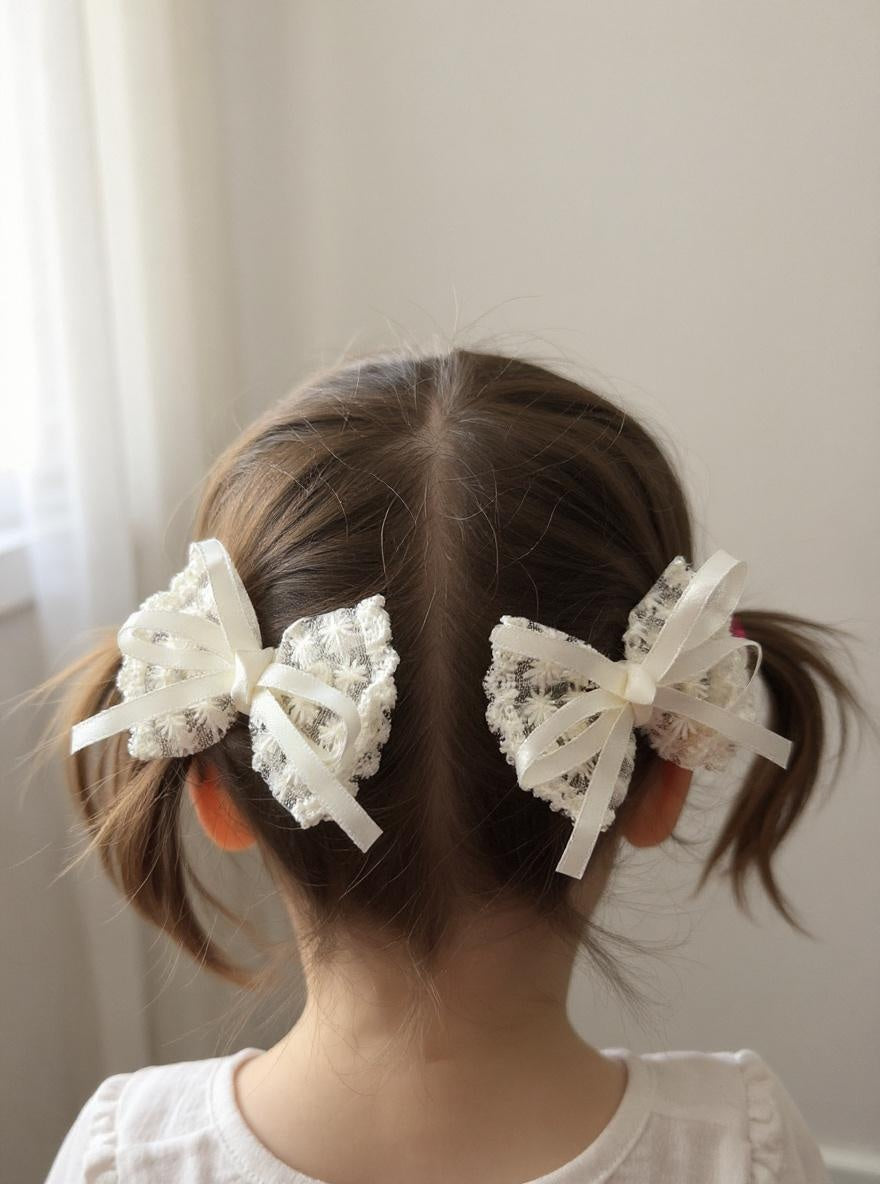 Zara Lace Clips