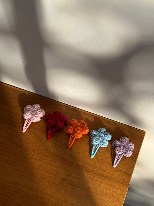SAMPLE - Crochet Flower Snap Clip (Single)