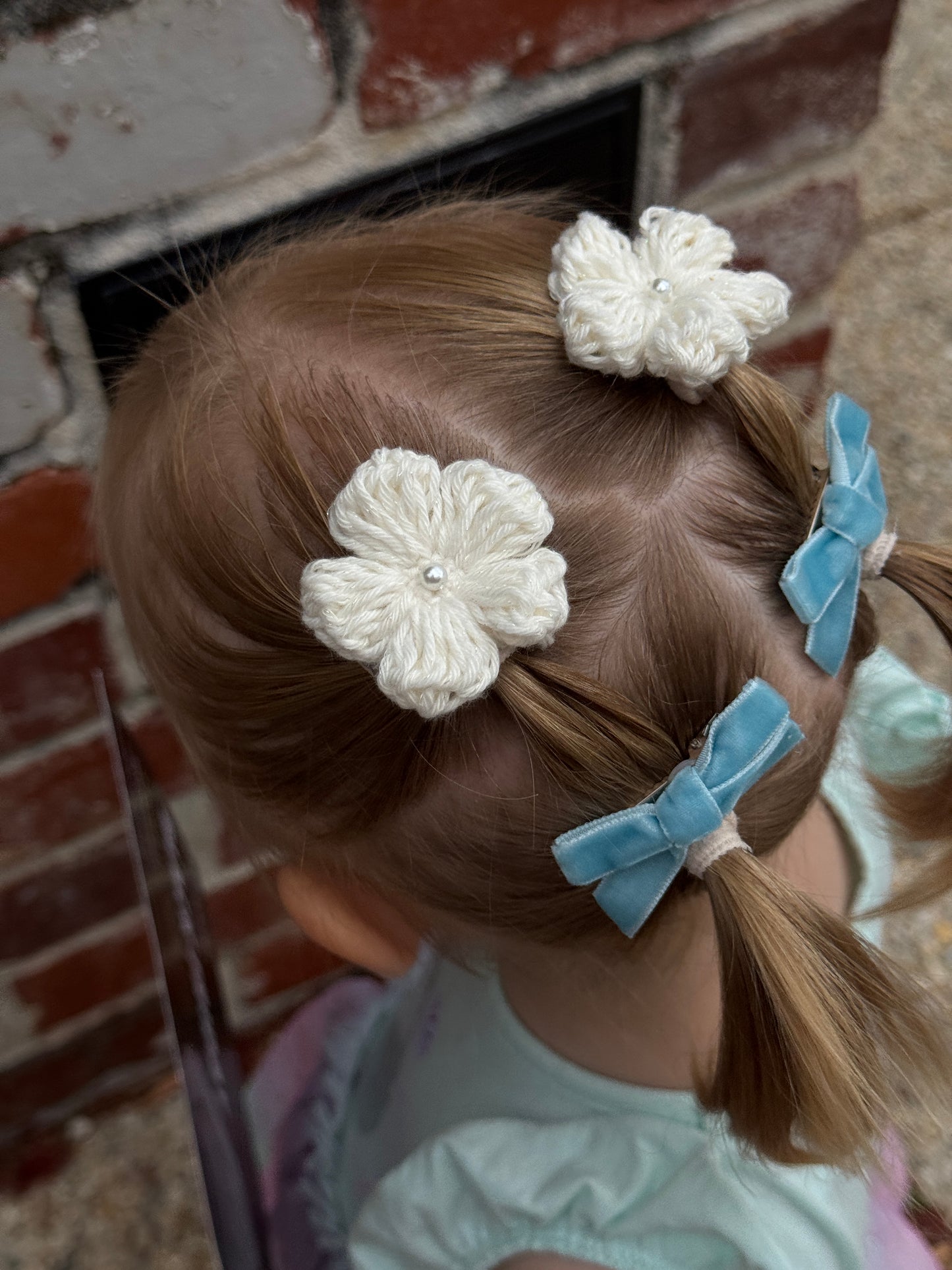 Isla Flower Clip