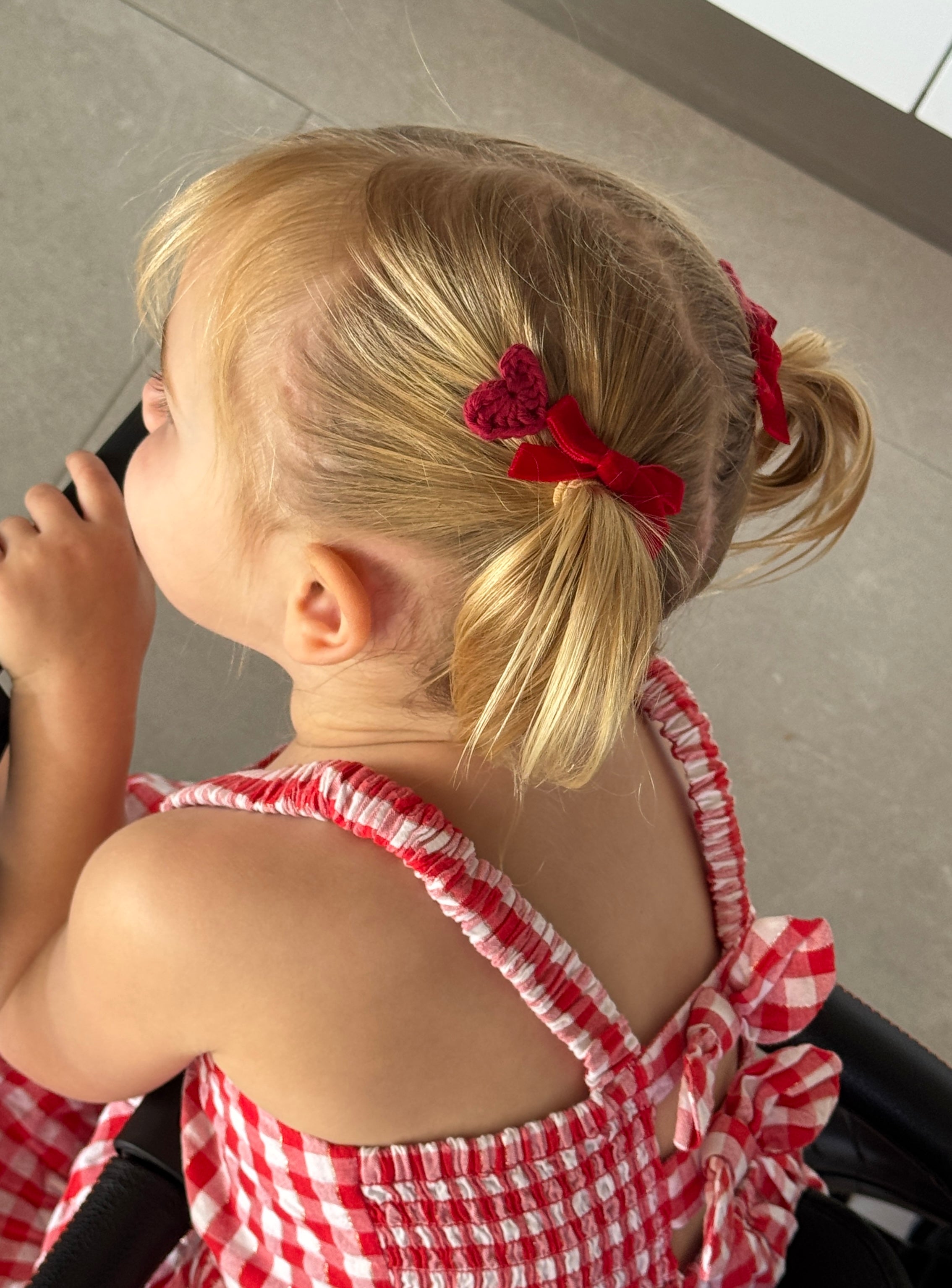 Cara Clips 2.0 - Handmade Crochet Heart Clips