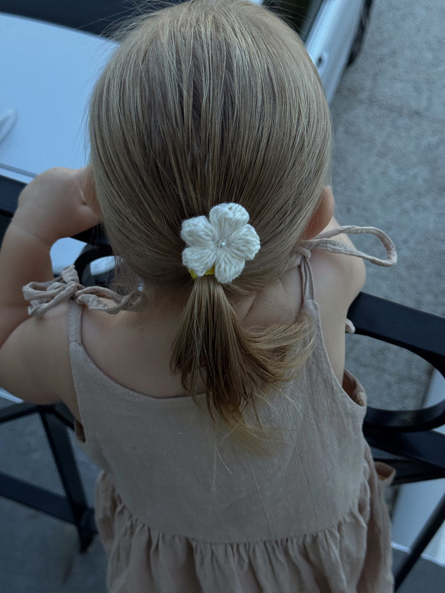 Isla Flower Clip