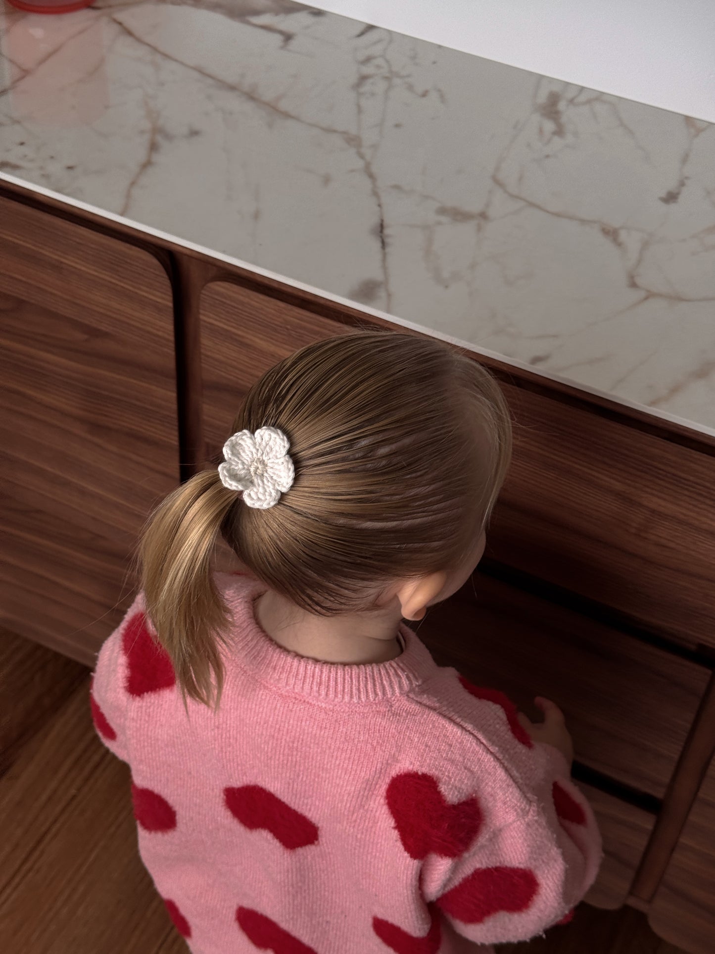 Cherie Flower Clips - White